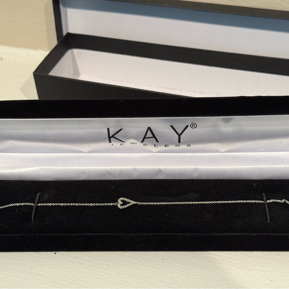 Kay Jewelers Silver Heart Chain Bracelet